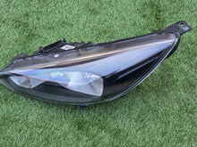 Laden Sie das Bild in den Galerie-Viewer, Frontscheinwerfer Ford Focus F1EB-13W030-GB Links Scheinwerfer Headlight SCH8886616058zf