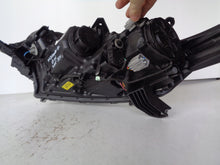 Laden Sie das Bild in den Galerie-Viewer, Frontscheinwerfer Mitsubishi Outlander III 8301C854 LED Rechts Headlight