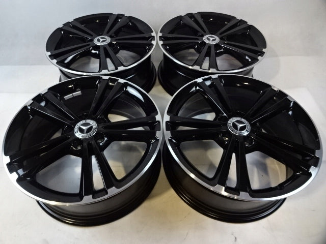4x Alufelge 18 Zoll 7.5" 5x112 49ET Glanz Schwarz A1774011300 Mercedes-Benz W177