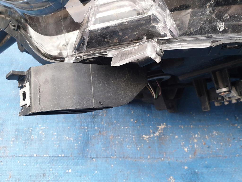 Frontscheinwerfer Mitsubishi Outlander III 301D3-32 EGM921-21E20 LED Rechts