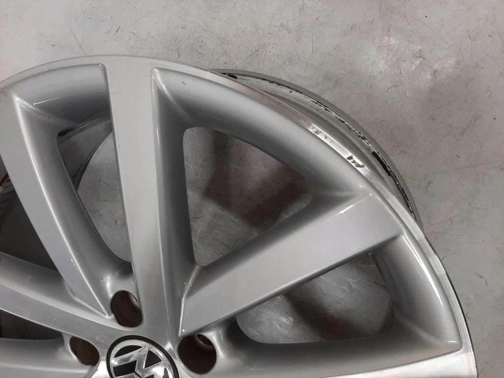 1x Alufelge 18 Zoll 7.5" 5x112 51ET Glanz Silber 5K0601025L VW Rim Wheel FEL4379303889cw