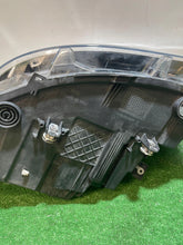 Laden Sie das Bild in den Galerie-Viewer, Frontscheinwerfer BMW 3 F34 63117470436 Rechts Scheinwerfer Headlight SCH6545119618hu