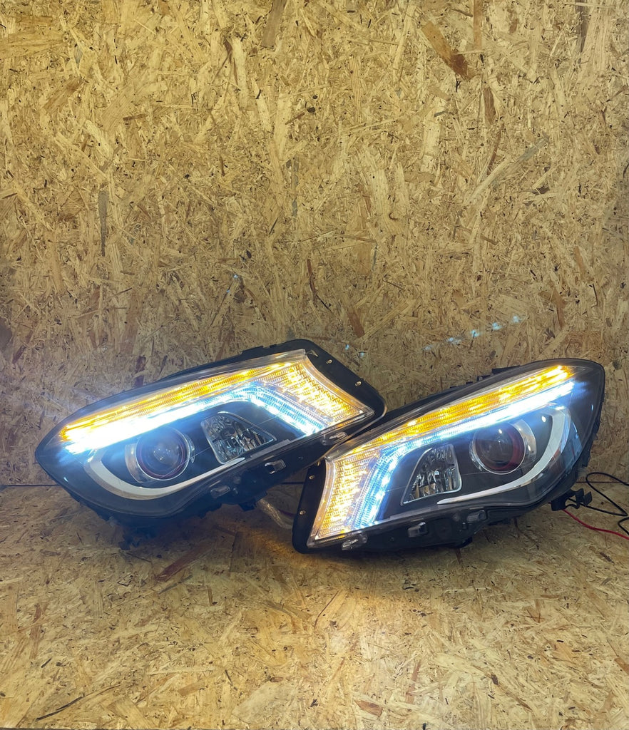 Frontscheinwerfer Mercedes-Benz Cla A1179067000 Xenon Rechts oder Links SCH4770930865vg