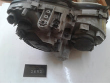 Laden Sie das Bild in den Galerie-Viewer, Frontscheinwerfer Mercedes-Benz 2038203761 Xenon Links Scheinwerfer Headlight SCH3763869358fo
