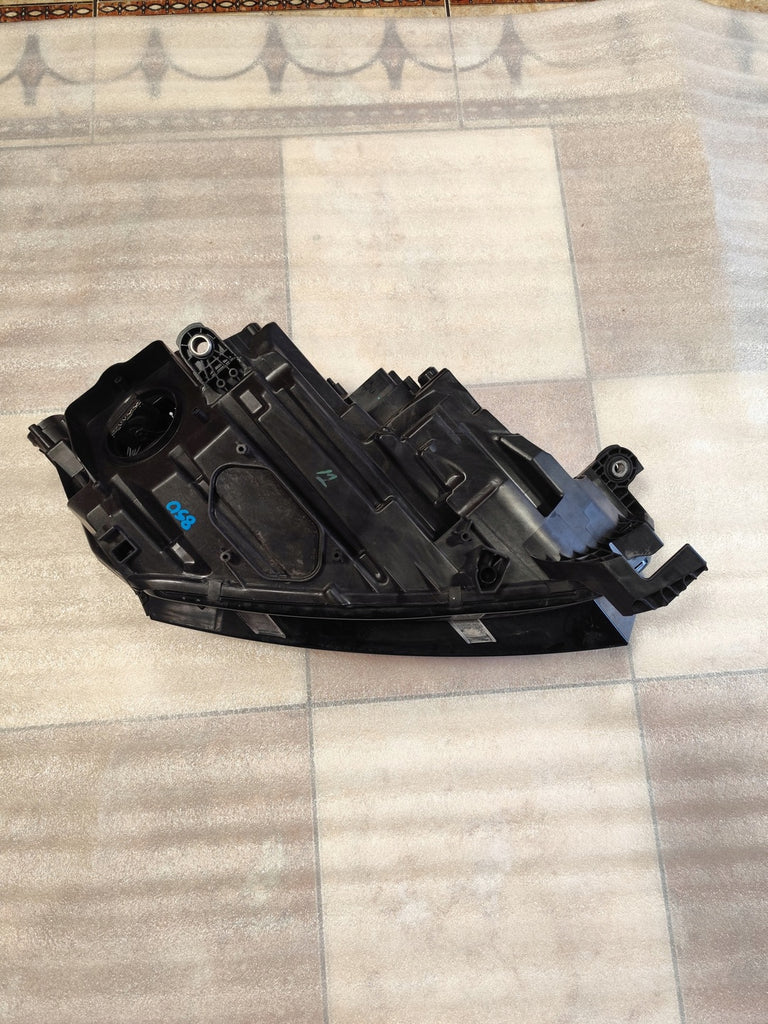 Frontscheinwerfer Skoda Octavia IV 5E4941015A Links Scheinwerfer Headlight SCH2370873204es