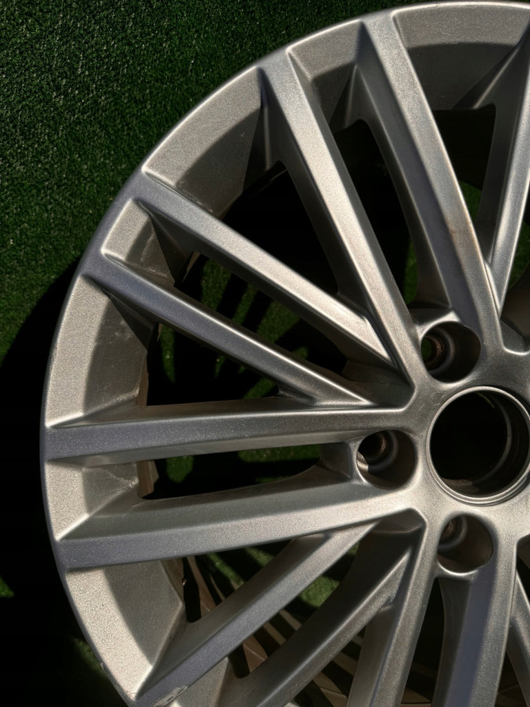 1x Alufelge 17 Zoll 7.0" 5x112 54ET Glanz Silber 5K7601025A VW Golf VI I FEL9582802783dr