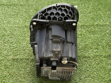 Laden Sie das Bild in den Galerie-Viewer, Frontscheinwerfer Mercedes-Benz W463 A4639061202 Rechts Scheinwerfer Headlight SCH3266271494kr