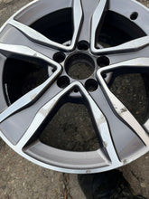 Load image into Gallery viewer, 1x Alufelge 17 Zoll 7.0" 5x112 48 5ET Glanz Grau A2054010800 Mercedes-Benz Mg FEL8232296439yr