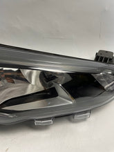 Laden Sie das Bild in den Galerie-Viewer, Frontscheinwerfer Ford Focus JX7B-13W029-CE Rechts Scheinwerfer Headlight