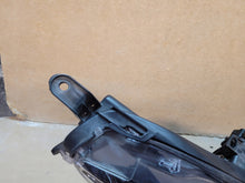 Load image into Gallery viewer, Frontscheinwerfer Toyota Yaris Rechts Scheinwerfer Headlight