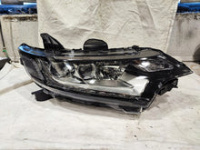 Laden Sie das Bild in den Galerie-Viewer, Frontscheinwerfer Mitsubishi Outlander III ECM921-22A20 LED Rechts Headlight
