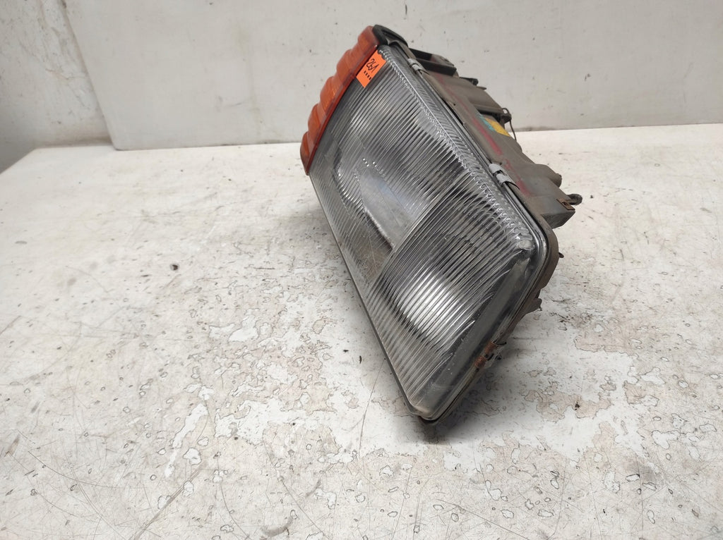 Frontscheinwerfer Mercedes-Benz W126 1268200261 Rechts Scheinwerfer Headlight SCH4361710056zh