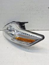 Laden Sie das Bild in den Galerie-Viewer, Frontscheinwerfer Ford Mondeo IV BS71-13D153-AF Xenon Links Headlight