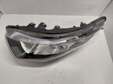Laden Sie das Bild in den Galerie-Viewer, Frontscheinwerfer Iveco Daily I 5801473750 Links Scheinwerfer Headlight SCH9774224657fh