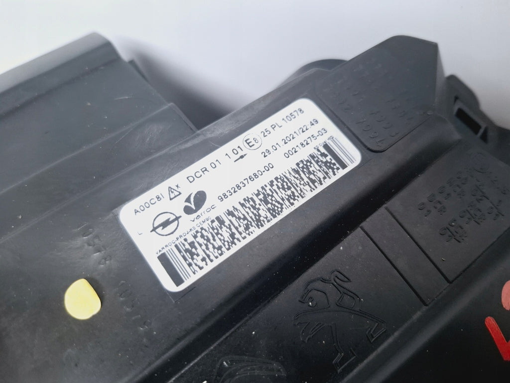 Frontscheinwerfer Opel Zafira A Vivaro C 9832837680 Xenon Links Headlight