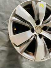 Laden Sie das Bild in den Galerie-Viewer, 1x Alufelge 16 Zoll 4x108 Glanz 9813557977 Peugeot 208 I Rim Wheel FEL5196740683um