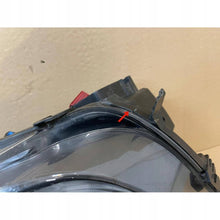 Load image into Gallery viewer, Frontscheinwerfer VW Amarok 2H1941016AF Xenon Rechts Scheinwerfer Headlight SCH7119043803on
