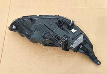 Load image into Gallery viewer, Frontscheinwerfer Hyundai I30 92101-S0100 LED Links Scheinwerfer Headlight SCH5290550056bz