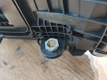 Laden Sie das Bild in den Galerie-Viewer, Frontscheinwerfer Mercedes-Benz W206 A2069063903 Links Scheinwerfer Headlight SCH7449929152pe
