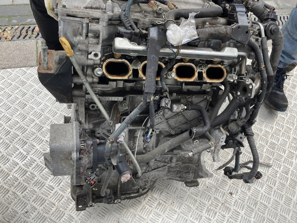Motor Toyota Auris 2ZR-FXE 1.8 92TKm Benzin Engine Komplett