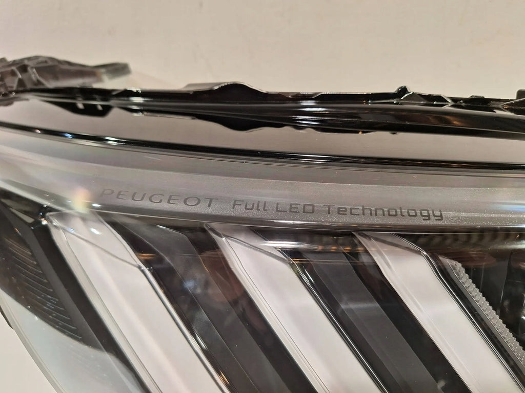 Frontscheinwerfer Peugeot 2008 208 II 9823193480 Rechts Scheinwerfer Headlight
