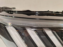 Laden Sie das Bild in den Galerie-Viewer, Frontscheinwerfer Peugeot 2008 208 II 9823193480 Rechts Scheinwerfer Headlight