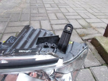 Laden Sie das Bild in den Galerie-Viewer, Frontscheinwerfer Mitsubishi Pajero Sport 8301A877 Links Scheinwerfer Headlight