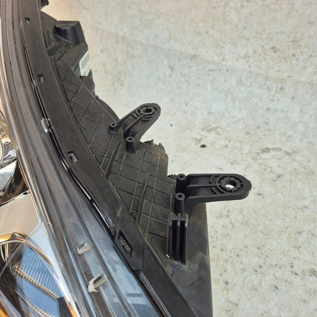 Frontscheinwerfer Hyundai I30 92102-A6060 Rechts Scheinwerfer Headlight SCH1113471642np