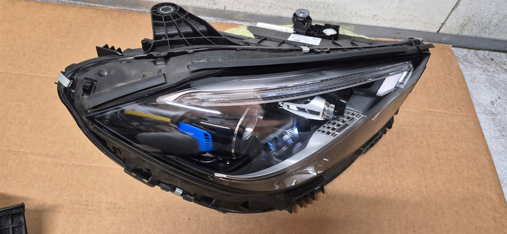 Frontscheinwerfer Mercedes-Benz W206 A2069062204 Full LED Rechts Headlight SCH9453971700za