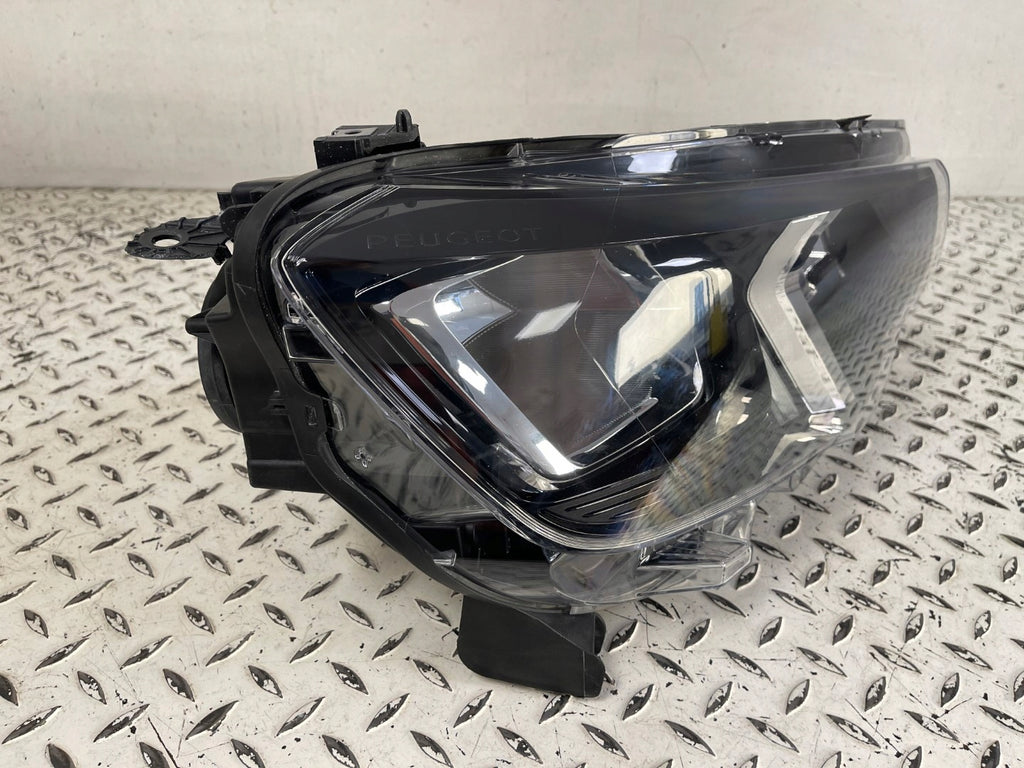 Frontscheinwerfer Peugeot Partner Rifter 9816826880 90146195 Rechts Headlight SCH4342542563az