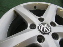 Laden Sie das Bild in den Galerie-Viewer, 1x Alufelge 16 Zoll 6.0" 5x112 48ET 5G0071496 VW Golf VII Touran Rim Wheel FEL5257782060vk