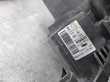 Laden Sie das Bild in den Galerie-Viewer, Frontscheinwerfer Renault Clio III 8200261610 89900161 Links Headlight SCH2614615521zi