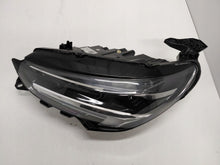Laden Sie das Bild in den Galerie-Viewer, Frontscheinwerfer Opel Corsa F 39162653 LED Links Scheinwerfer Headlight SCH3689874626hi