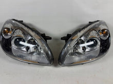 Laden Sie das Bild in den Galerie-Viewer, Frontscheinwerfer Mercedes-Benz W245 A1698207761 Ein Stück (Rechts oder Links) SCH6525419001ed