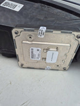 Laden Sie das Bild in den Galerie-Viewer, Frontscheinwerfer Ford Focus JX7B13E015 Full LED Ein Stück (Rechts oder Links) SCH7256199513ju