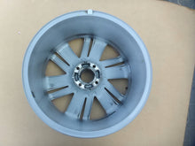 Laden Sie das Bild in den Galerie-Viewer, 1x Alufelge 18 Zoll 7.5" 4x108 29ET Glanz Graphit 9802462477 Citroën Ds4 Mg 3008 FEL7189030281jz