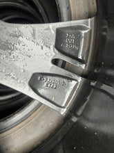 Laden Sie das Bild in den Galerie-Viewer, 1x Alufelge 20 Zoll 9.0" 5x112 42ET Glanz Silber 89A601025L Audi Rim Wheel FEL6076844644dl