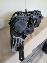 Laden Sie das Bild in den Galerie-Viewer, Frontscheinwerfer Opel Crossland X 462161423 YQ00709880 Rechts Headlight SCH2875538195dy