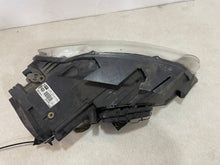 Laden Sie das Bild in den Galerie-Viewer, Frontscheinwerfer VW Passat 89315530 4L0907391 3C0941751K Links Headlight SCH5660788380xo