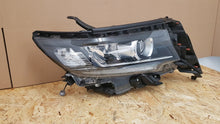 Laden Sie das Bild in den Galerie-Viewer, Frontscheinwerfer Toyota Land Cruiser Full LED Rechts Scheinwerfer Headlight SCH9739230621iw