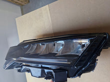Load image into Gallery viewer, Frontscheinwerfer Skoda Octavia IV 5E4941009 LED Links Scheinwerfer Headlight SCH8933979281et