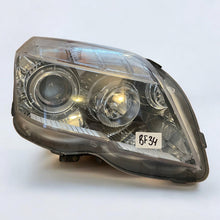 Laden Sie das Bild in den Galerie-Viewer, Frontscheinwerfer Mercedes-Benz X204 W204 A2048206959 Rechts Headlight