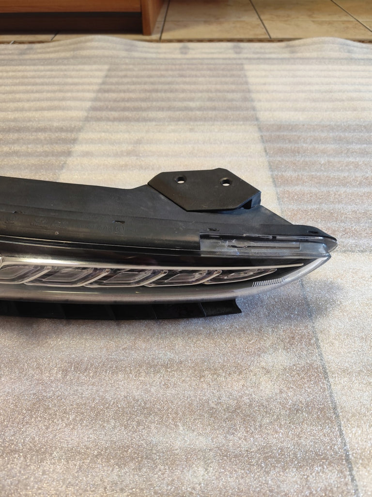 Frontscheinwerfer Hyundai Kona 92202-J90 Rechts Scheinwerfer Headlight SCH3743219293xr