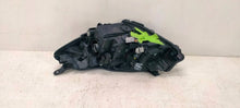Laden Sie das Bild in den Galerie-Viewer, Frontscheinwerfer Toyota Yaris Rechts Scheinwerfer Headlight SCH8322214023wi