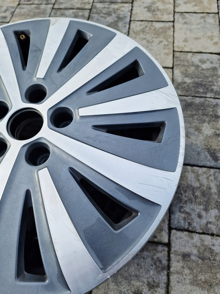 1x Alufelge 17 Zoll 6.5" 5x112 3V0601025AH Skoda Superb Rim Wheel