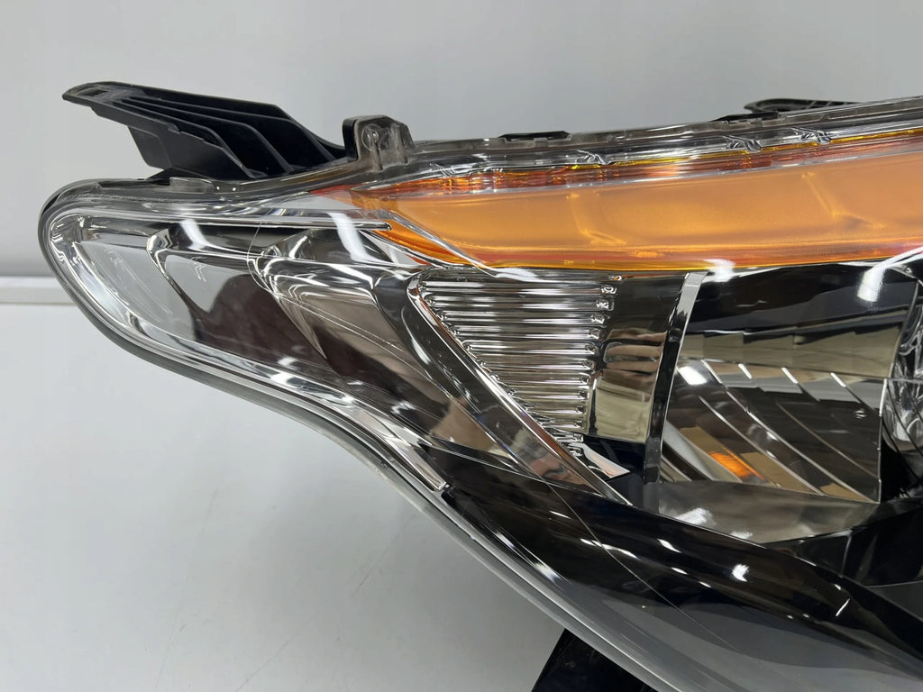 Frontscheinwerfer Mitsubishi L200 8301 730 Rechts Scheinwerfer Headlight SCH5227854770tr