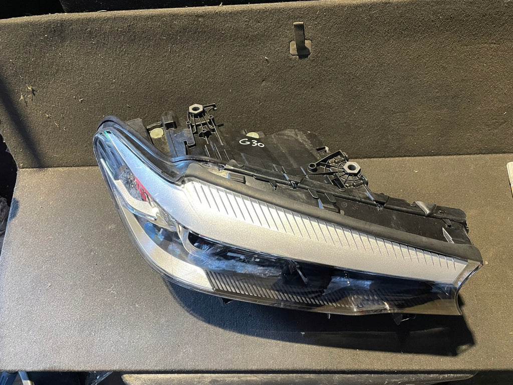 Frontscheinwerfer BMW 5 G30 7439200-01 Rechts Scheinwerfer Headlight SCH4746892833lz