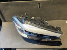 Load image into Gallery viewer, Frontscheinwerfer BMW 5 G30 7439200-01 Rechts Scheinwerfer Headlight SCH4746892833lz
