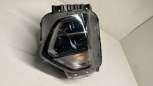 Laden Sie das Bild in den Galerie-Viewer, Frontscheinwerfer Hyundai Santa Fe IV 92101S1110 Links Scheinwerfer Headlight