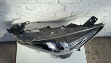 Laden Sie das Bild in den Galerie-Viewer, Frontscheinwerfer Mazda 3 BHT65104 Links Scheinwerfer Headlight SCH4009159392is